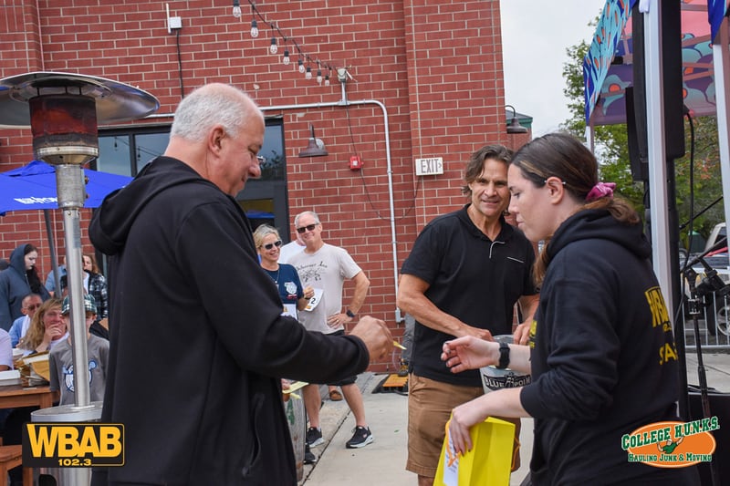 Check out all the photos from Roger & JP's 5-Foot Fun Run that took place on Saturday, September 7th, 2024 at Blue Point Brewery in Patchogue.