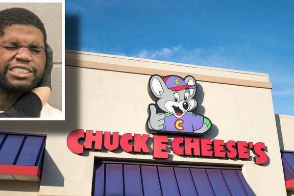 Texas dad gunned down while carrying daughter’s birthday cake outside Chuck E. Cheese