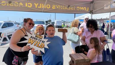 Wbab @ Nicky's on the Bay Clam Shucking 8/9 