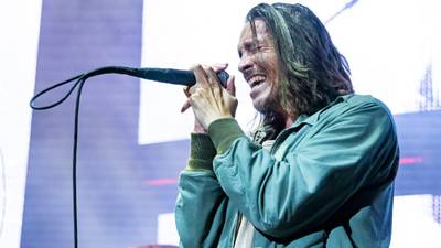 Postponed Incubus concerts caused by Brandon Boyd's injured back