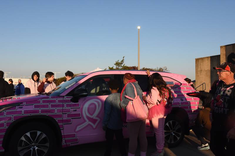 Check out all of your photos from our event at American Cancer Society's Making Strides Against Breast Cancer on October 20th.