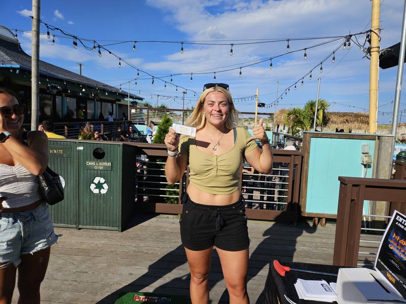 Check out your photos from our event at Salt Shack Happy Hour on May 31st.