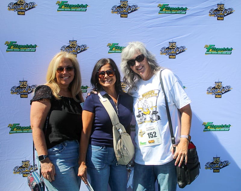 Check out all the photos from Roger & JP's 25-Foot Fun Run that took place on Saturday, September 20th, 2025 at Blue Point Brewery in Patchogue.