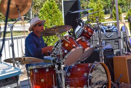 Check out all the photos from Roger & JP's 25-Foot Fun Run that took place on Saturday, September 20th, 2025 at Blue Point Brewery in Patchogue.