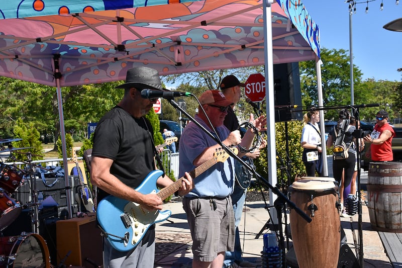 Check out all the photos from Roger & JP's 25-Foot Fun Run that took place on Saturday, September 20th, 2025 at Blue Point Brewery in Patchogue.