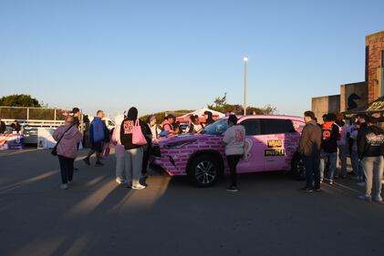 Check out all of your photos from our event at American Cancer Society's Making Strides Against Breast Cancer on October 20th.