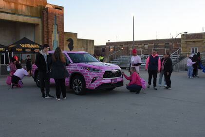 Check out all of your photos from our event at American Cancer Society's Making Strides Against Breast Cancer on October 20th.