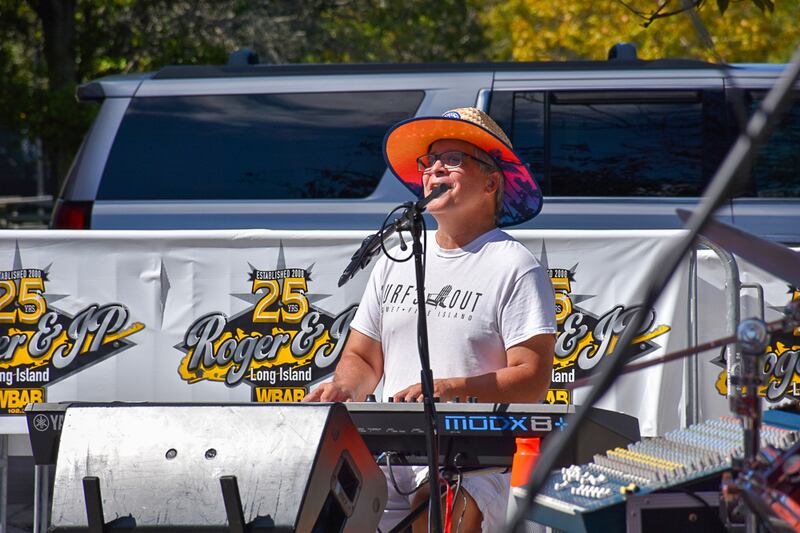 Check out all the photos from Roger & JP's 25-Foot Fun Run that took place on Saturday, September 20th, 2025 at Blue Point Brewery in Patchogue.