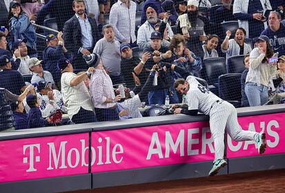 Scenes from the World Series-Game 5